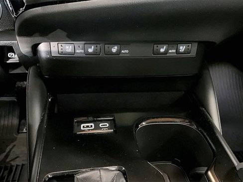 Used 2023 Lexus ES 250 w/ Premium Package image 15