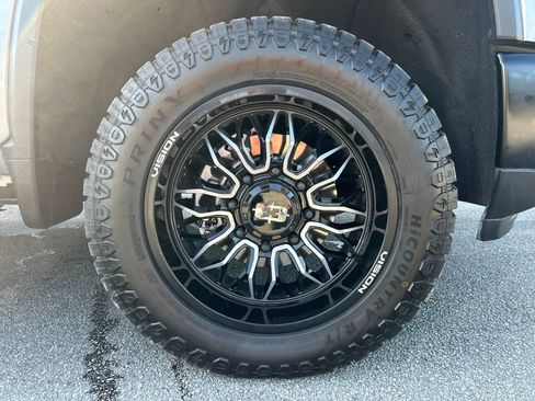 Used 2025 Chevrolet Silverado 2500 W/T AWD/4WD image 38