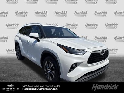 Used 2023 Toyota Highlander XLE