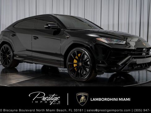 Used 2024 Lamborghini Urus S image 1