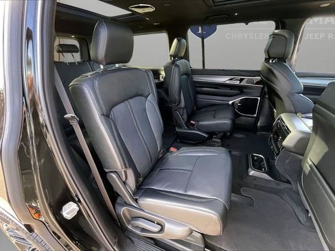 New 2026 Jeep Grand Wagoneer Limited AWD/4WD image 23