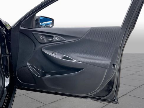 Used 2025 Chevrolet Malibu RS FWD image 22