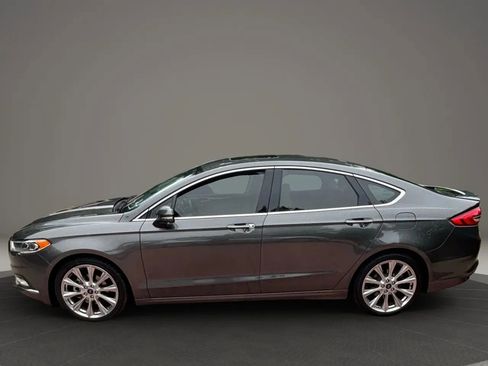 Used 2017 Ford Fusion Platinum image 3