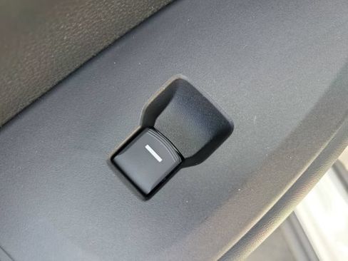 Certified 2024 Honda HR-V LX image 14
