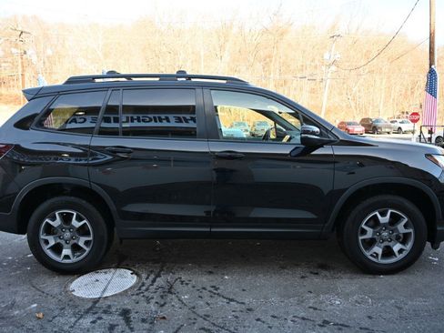 Used 2023 Honda Passport TrailSport image 8