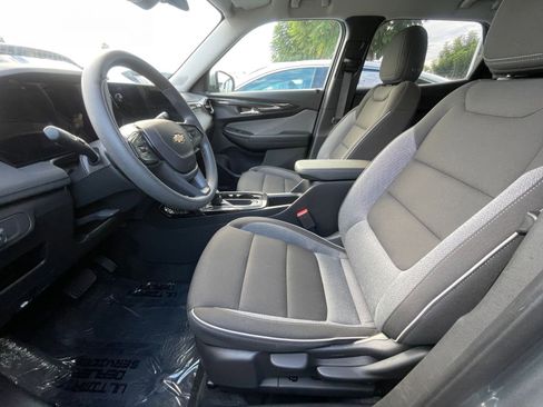 Used 2025 Chevrolet TrailBlazer LT image 27