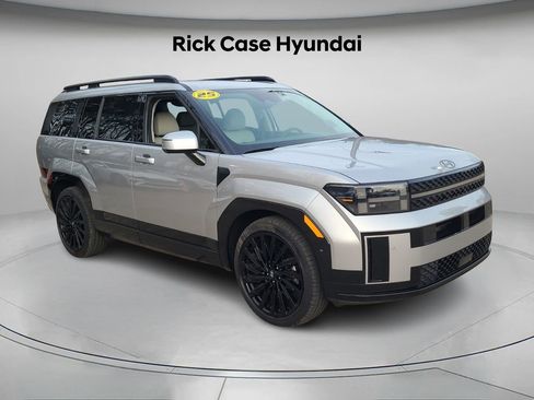 Used 2025 Hyundai Santa Fe Calligraphy image 9