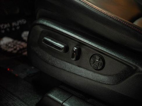 Used 2025 Honda Odyssey Sport-L image 16