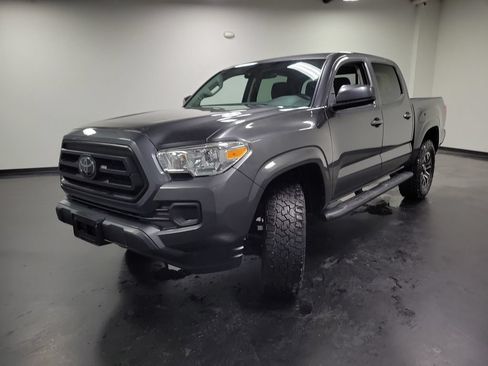 Used 2021 Toyota Tacoma SR AWD/4WD image 4