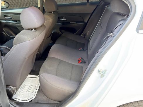 Used 2013 Chevrolet Cruze LT image 11