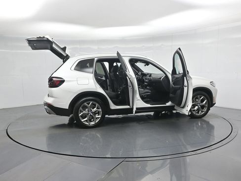 Used 2023 BMW X3 sDrive30i image 5