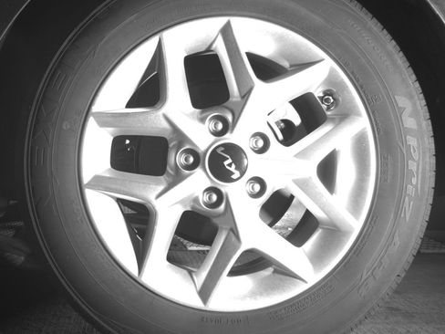 Used 2025 Kia Soul LX w/ LX Technology Package image 14