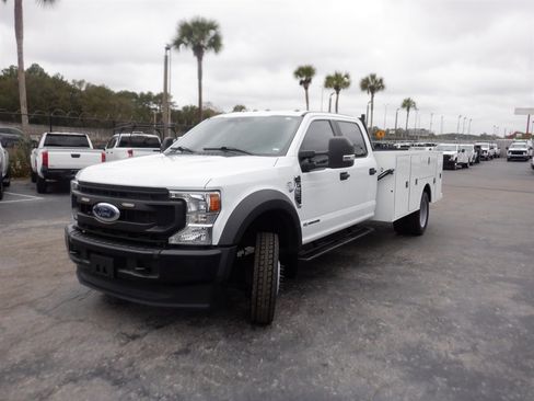 Used 2022 Ford F550 4x4 Crew Cab Super Duty w/ Power Equipment Group image 25