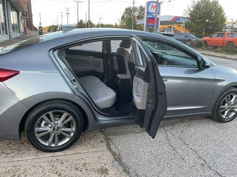 Used 2018 Hyundai Elantra Value Edition image 23