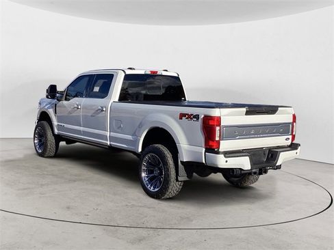 Used 2021 Ford F350 Limited image 3