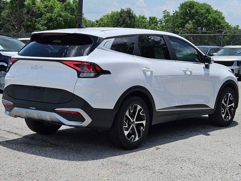Used 2024 Kia Sportage EX FWD image 5