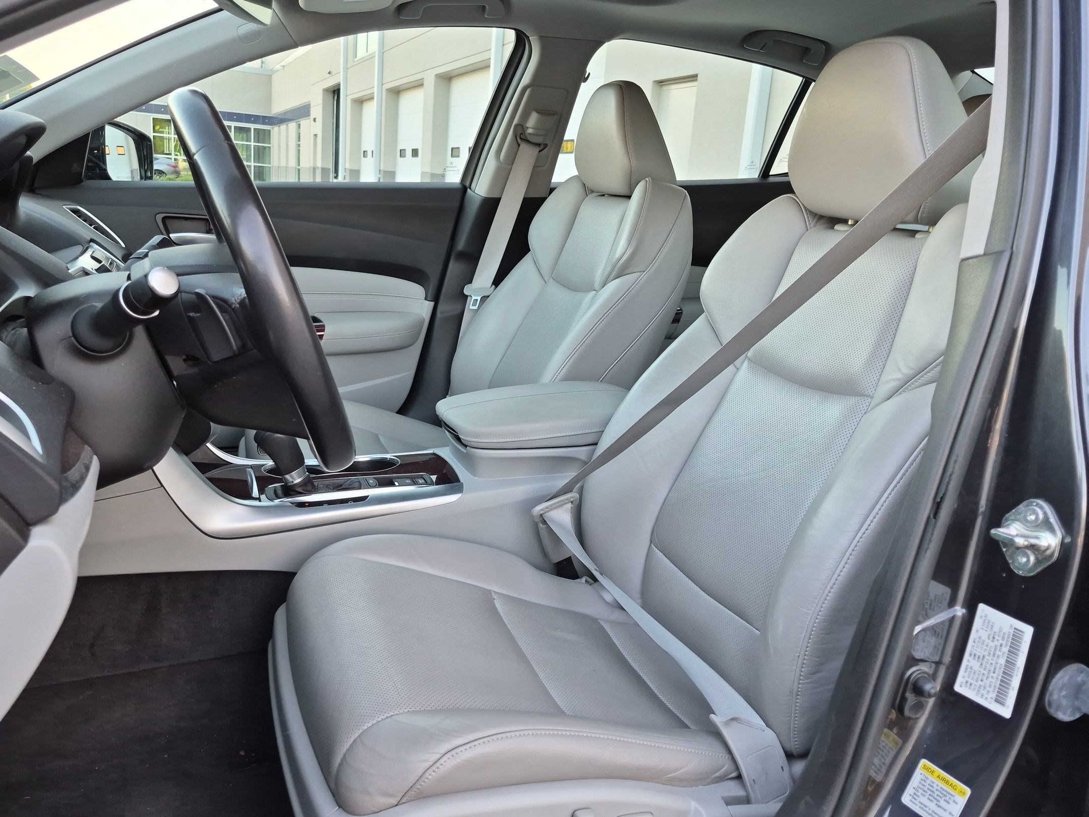 Used 2015 Acura TLX w/ Technology Package FWD image 12