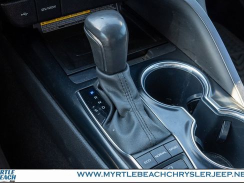 Used 2020 Toyota Camry XSE image 24