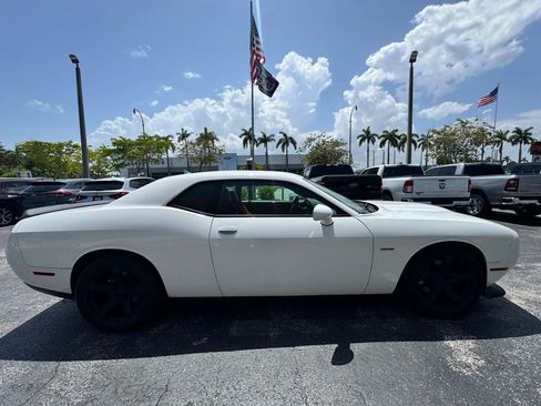 Used 2019 Dodge Challenger R/T w/ Plus Package RWD image 9