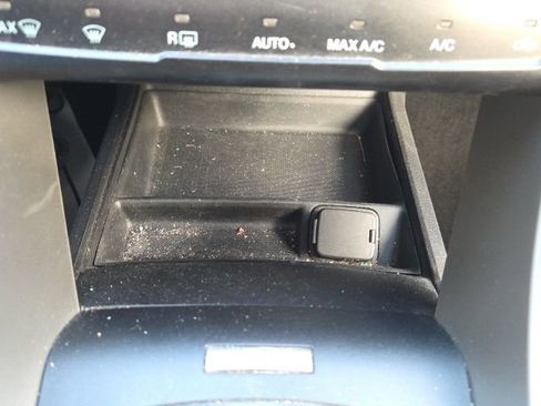 Used 2014 Ford Fusion SE w/ Equipment Group 202A image 28