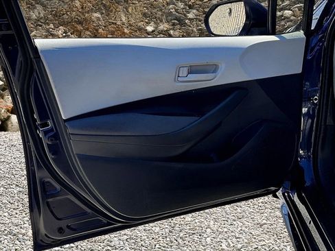 Used 2024 Toyota Corolla LE w/ LE Convenience Package image 19