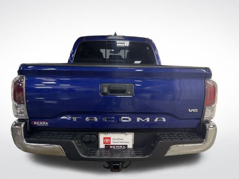 Certified 2023 Toyota Tacoma TRD Off-Road image 4