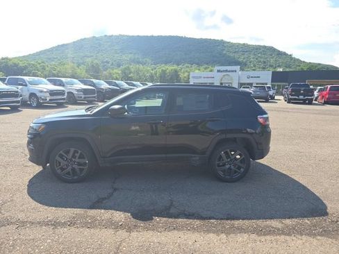 New 2026 Jeep Compass Limited AWD/4WD image 4
