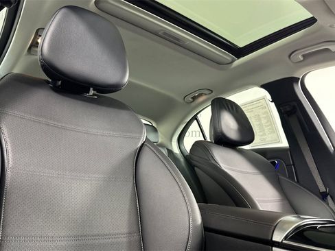 Used 2023 Mercedes-Benz C 300 Sedan image 18