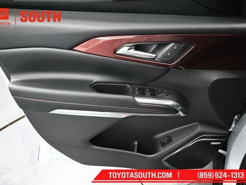 Used 2026 Chevrolet Traverse Z71 w/ Enhanced Driving Package AWD/4WD image 29