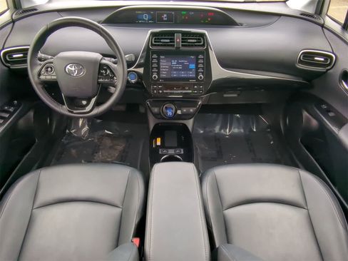 Used 2022 Toyota Prius L Eco image 15