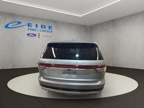 Used 2024 Lincoln Aviator Reserve w/ Jet Package AWD/4WD image 9