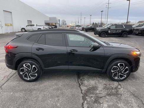 New 2026 Chevrolet Trax RS w/ Sunroof Package image 8
