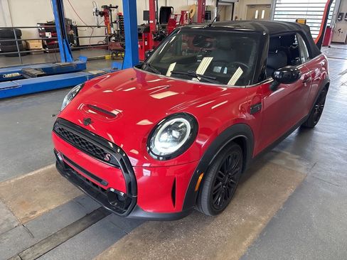 Used 2023 MINI Cooper S FWD image 6
