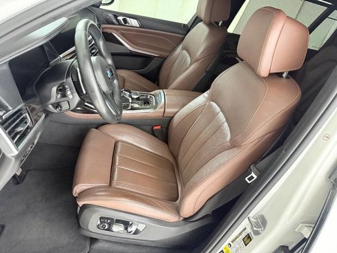 Used 2019 BMW X7 xDrive40i w/ Premium Package AWD/4WD image 46