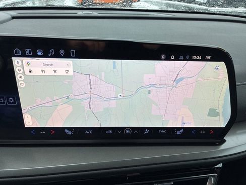 New 2026 Chevrolet Traverse LT w/ LPO, Floor Liner Package image 5