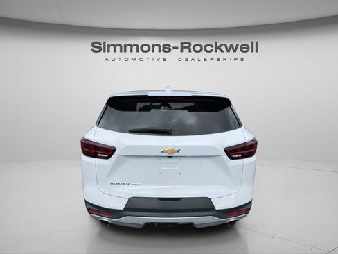Used 2025 Chevrolet Blazer LT AWD/4WD image 4