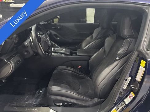 Used 2018 Lexus LC 500 Coupe w/ Sport Package image 9