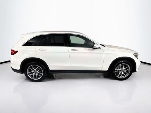 Used 2019 Mercedes-Benz GLC 300 image 4