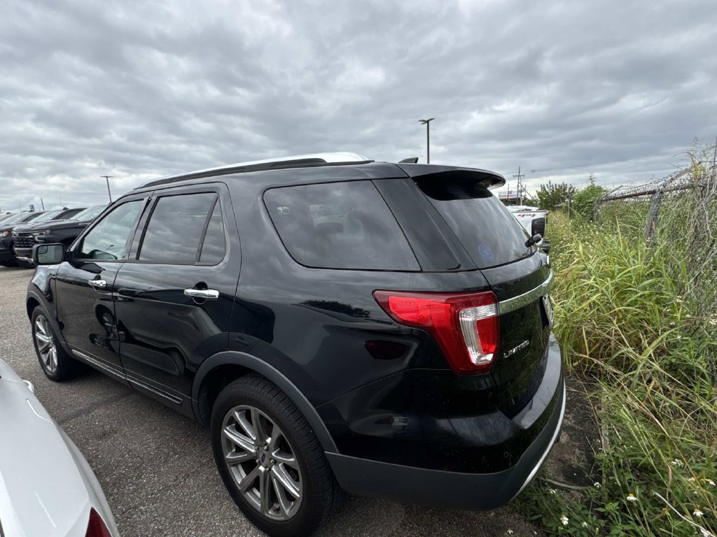 Used 2017 Ford Explorer Limited AWD/4WD image 14