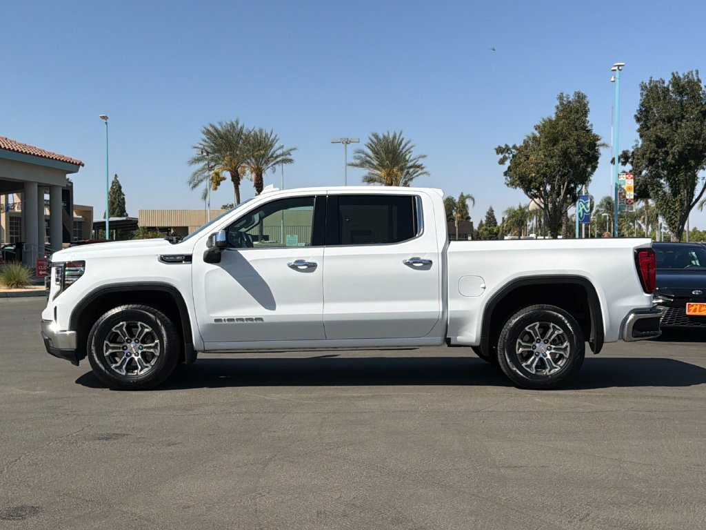 Used 2025 GMC Sierra 1500 SLT RWD image 2