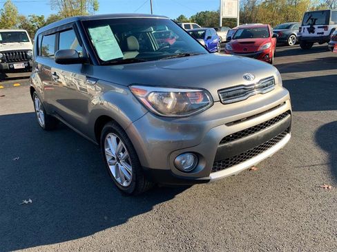 Used 2018 Kia Soul + w/ Audio Package image 2