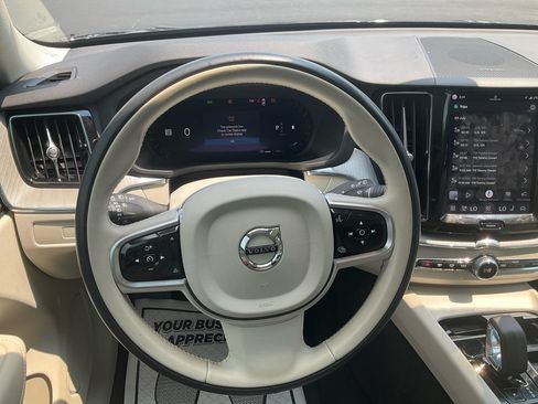 Used 2024 Volvo XC60 B5 Plus w/ Climate Package AWD/4WD image 23
