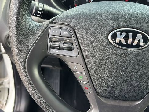 Used 2018 Kia Forte LX w/ LX Popular Package FWD image 17