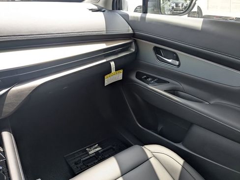 New 2025 Nissan Murano SL AWD/4WD image 18