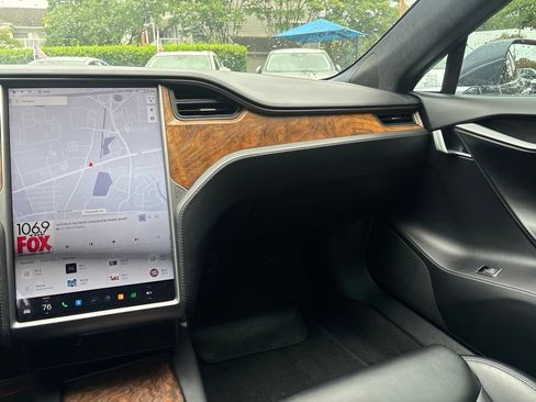 Used 2020 Tesla Model S Long Range Plus AWD/4WD image 17