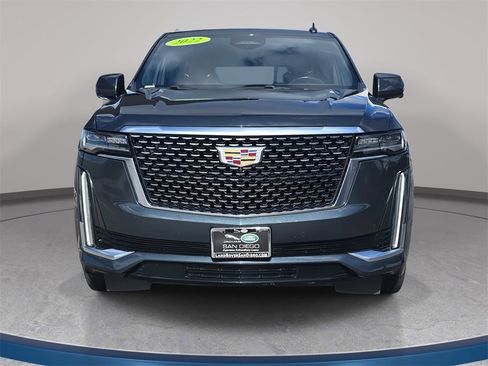 Used 2022 Cadillac Escalade Premium Luxury w/ Performance Package image 3