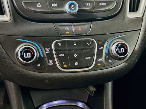 Used 2023 Chevrolet Malibu LT FWD image 26