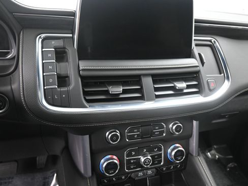 Used 2023 GMC Yukon SLT image 15