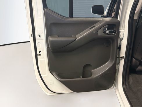 Used 2018 Nissan Frontier PRO-4X w/ Pro-4x Luxury Package AWD/4WD image 26