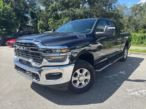 Used 2026 RAM 2500 Big Horn AWD/4WD image 2